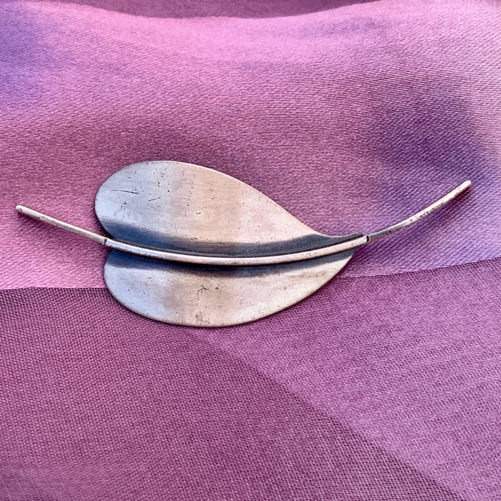 Beautiful Vintage Beau Sterling Falling Leaf Brooch